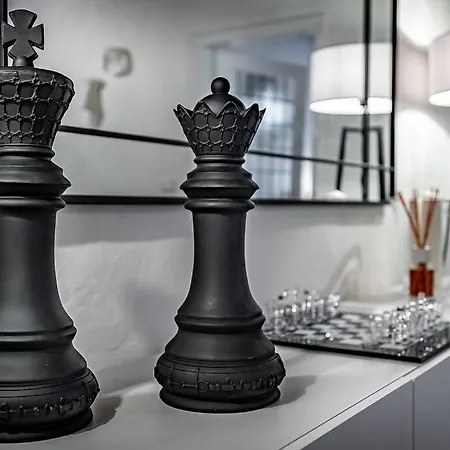 The Checkmate's House In * Florence